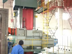 Горизонтально-расточной фрезерный станок с ЧПУ (3×6 м)